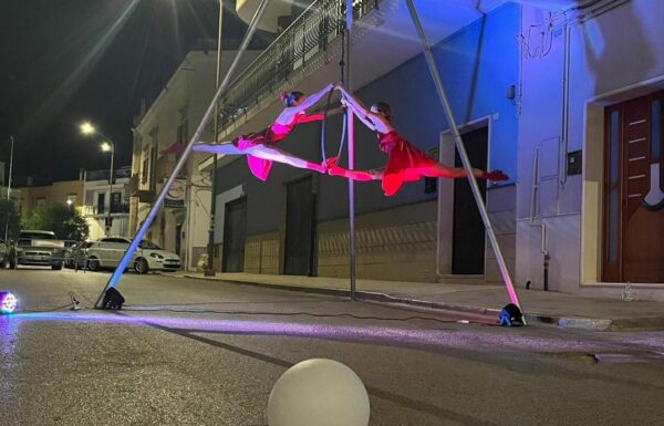 Aerial hoop duo – Spettacolo di Danza Aerea Gallery 0