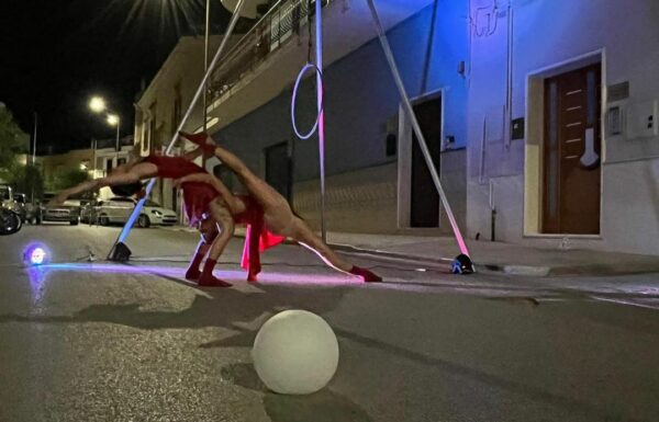 Aerial hoop duo – Spettacolo di Danza Aerea Gallery 9